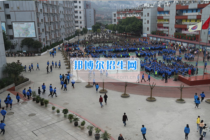 四川省古藺縣職業(yè)高級中學(xué)校強(qiáng)化應(yīng)急疏散演練 增進(jìn)學(xué)生安全意識