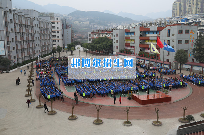 四川省古藺縣職業(yè)高級中學(xué)校強(qiáng)化應(yīng)急疏散演練 增進(jìn)學(xué)生安全意識