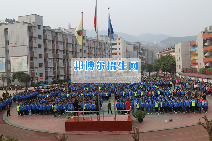 四川省古藺縣職業(yè)高級中學(xué)校強(qiáng)化應(yīng)急疏散演練 增進(jìn)學(xué)生安全意識