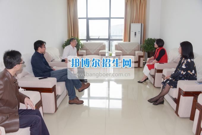 2017年西南科技大學黨委副書記張強一行到川南幼兒師范高等?？茖W校考察