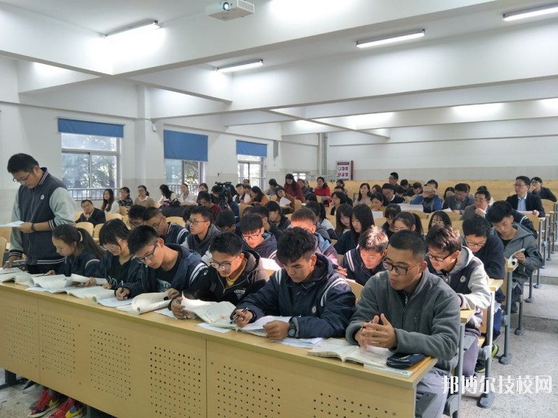 溫嶺市職業(yè)技術學校2020年報名條件、招生要求、招生對象