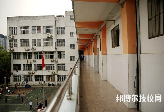 南昌體育運(yùn)動(dòng)學(xué)校2020年報(bào)名條件、招生要求、招生對象