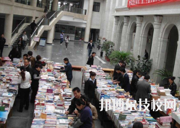 甘肅省郵電學(xué)校2020年報名條件、招生要求、招生對象