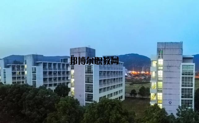 平陽縣職業(yè)中等專業(yè)學校怎么樣，好不好