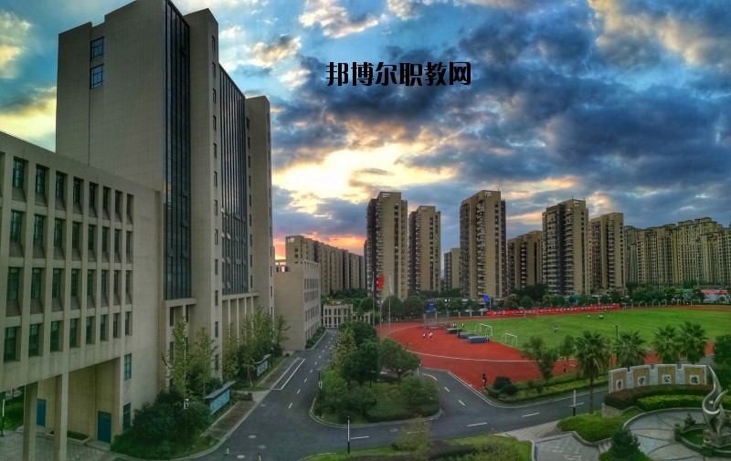 余杭區(qū)塘棲職業(yè)學(xué)校2020年報名條件、招生要求、招生對象
