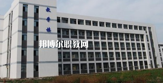 滁州市機械工業(yè)學校2021年報名條件、招生要求、招生對象 