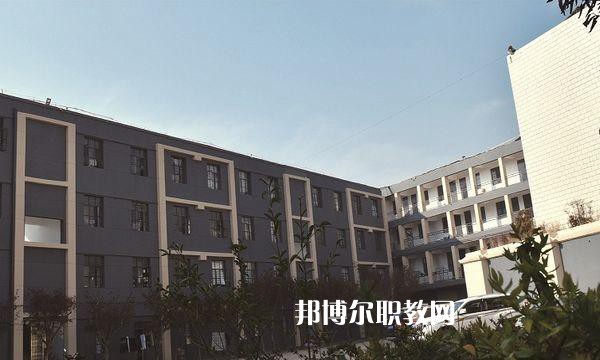 云南冶金高級技工學(xué)校2021年宿報名條件、招生要求、招生對象