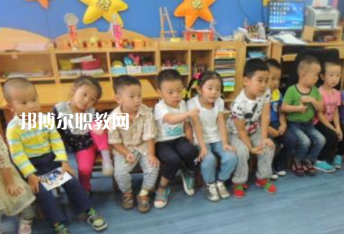 重慶2021年幼師學(xué)校畢業(yè)是什么學(xué)歷