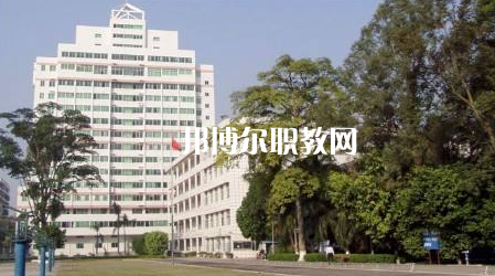 肇慶衛(wèi)生學(xué)校2022年招生辦聯(lián)系電話(huà)