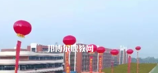 廣西醫(yī)科大學(xué)附設(shè)玉林衛(wèi)生學(xué)校2022年招生辦聯(lián)系電話