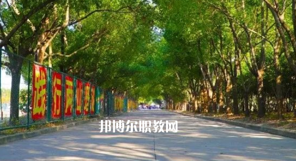 2023安吉上墅私立職業(yè)高級中學(xué)多少錢 安吉上墅私立職業(yè)高級中學(xué)各專業(yè)學(xué)費收費標準