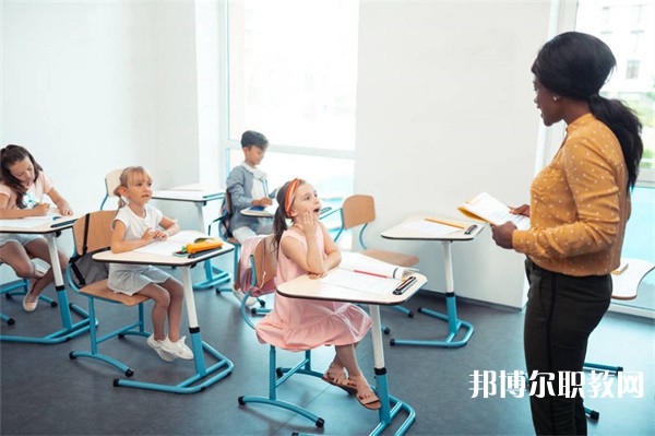 廣東哪里的中專學(xué)校能讀農(nóng)業(yè)機械使用與維修專業(yè)
