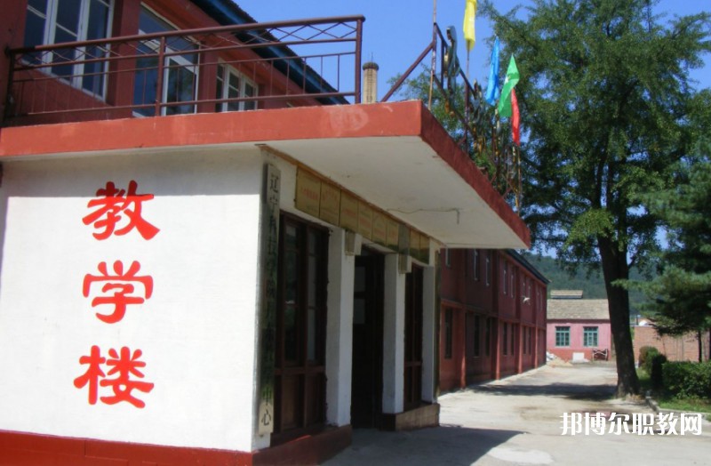 2024丹東市圣林中等職業(yè)技術(shù)專業(yè)學(xué)校招生計劃 招生人數(shù)是多少(附要求、條件、對象)